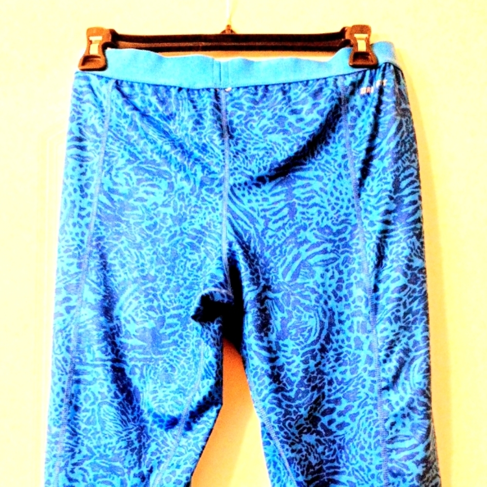 Nike Pro Combat Blue Patterned Capri Leggings - image 2